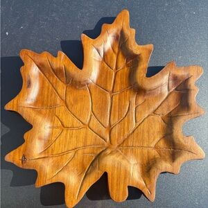MAPLE LEAF Decorative Tray